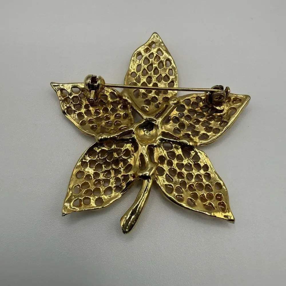 Vintage Holiday Brooch Pin Lot‎ Gold Tone Acrylic Dancing Reindeer Poinsettia